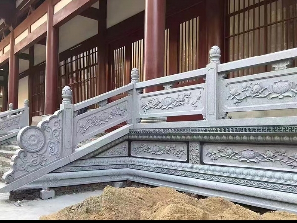 石栏杆
