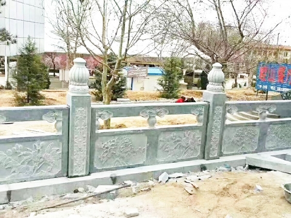 石栏杆